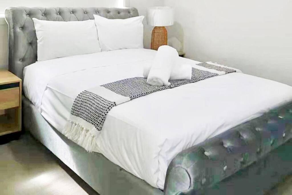 Kellyville 5Br Near Park And Shopping Mall Екстер'єр фото