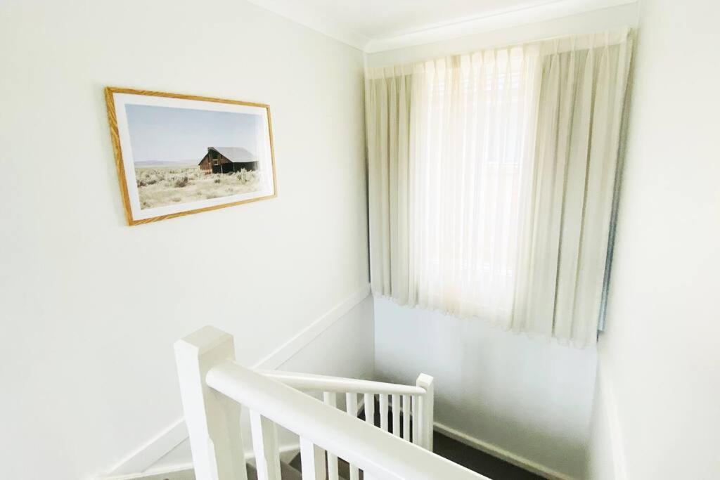 Kellyville 5Br Near Park And Shopping Mall Екстер'єр фото